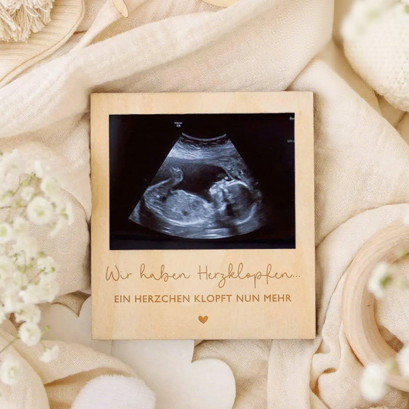 Photography Prompt - Ultrasound Pregnancy Announcement Sign Wooden Photobooth